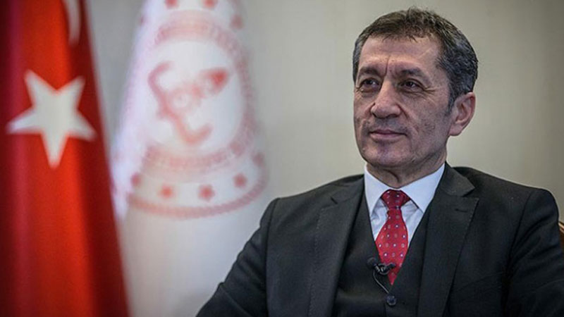 Milli Eğitim Bakanı Ziya Selçuk'tan resmi açıklama geldi.