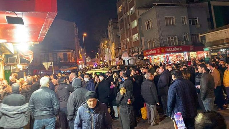 Sokağa çıkma yasağından sonra markete koşanların üzücü görüntüleri