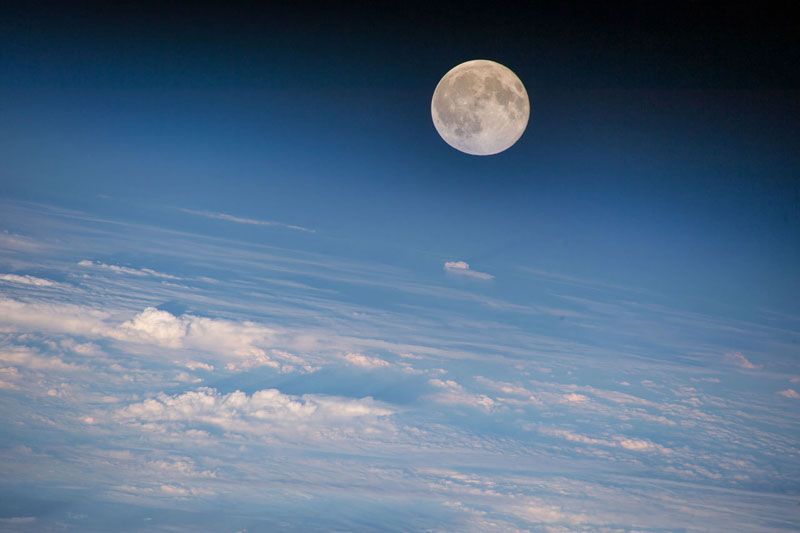 Muhtemelen Ay hakkında bilmediğiniz 10 tuhaf şey